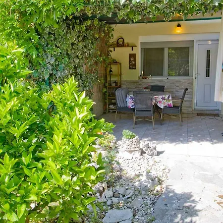 Aldi Apartment Makarska