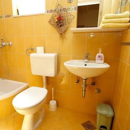 Aldi Apartment *