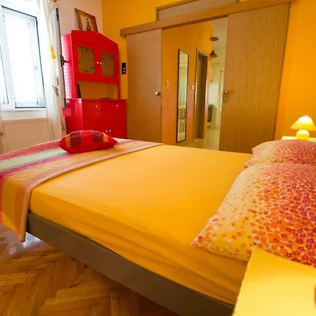 Aldi Apartment